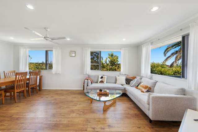 1/133 Edgewater Drive Pakuranga_1