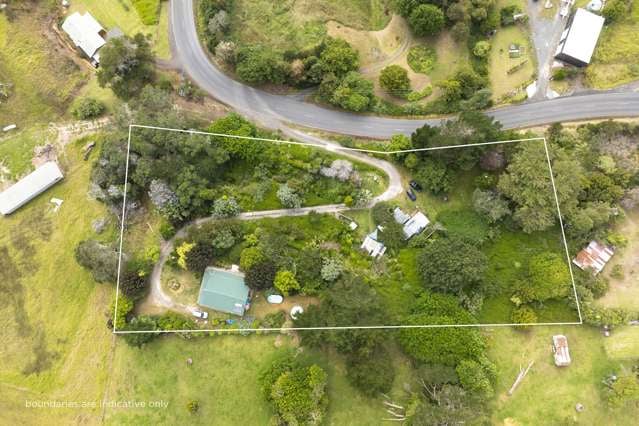 Charming Lifestyle Property near Awanui