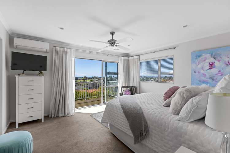 60 Chesterfield Way Orewa_9