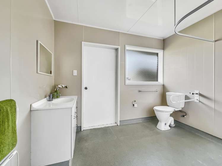 641 Thornton Road Thornton_15