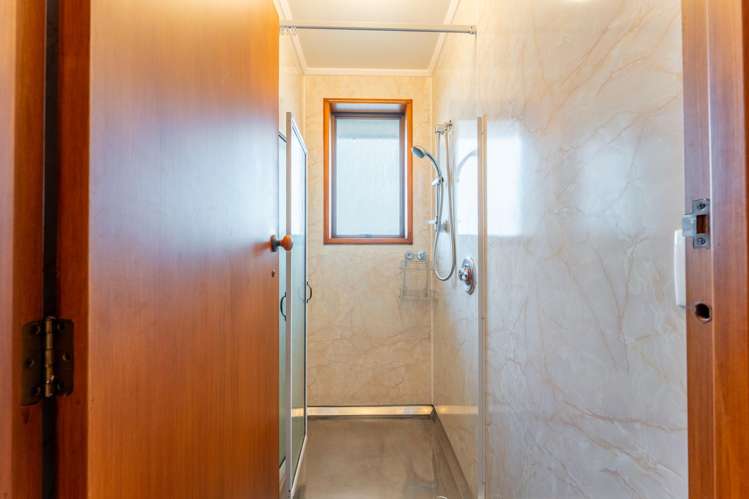 1 Orielton Place Gleniti_14