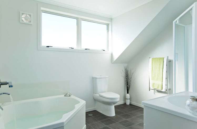 15 Chiefs Court Hamilton East_4