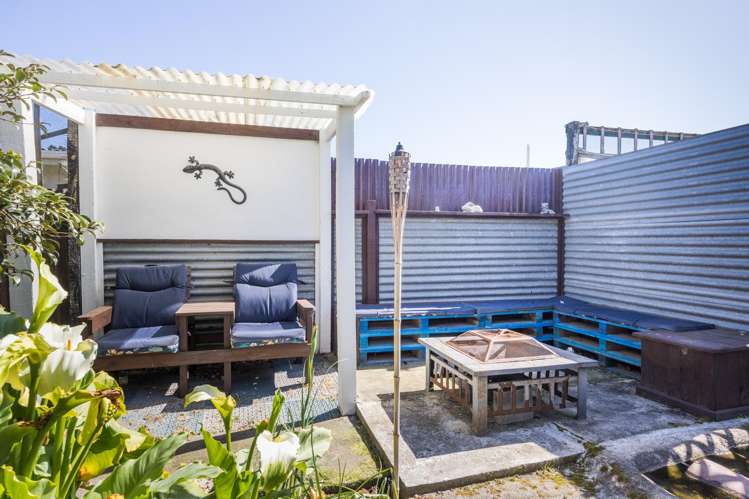 9 Chrystal Street Foxton Beach_15