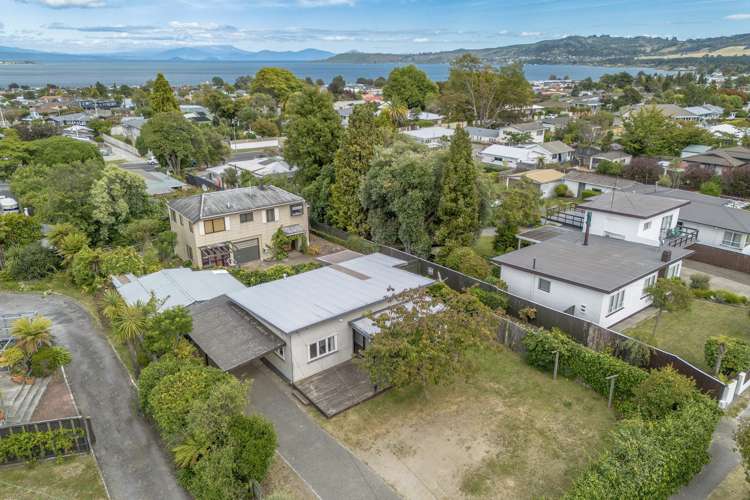 2/47 Wheretia Street Lake Taupo_13