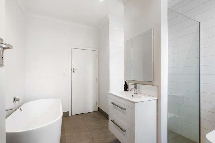 63 Napier Terrace Hospital Hill_18