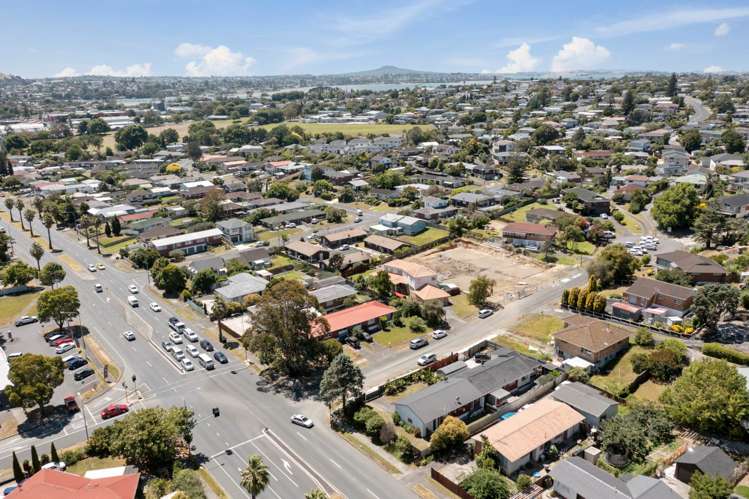 2/2 Chevis Place Pakuranga_17