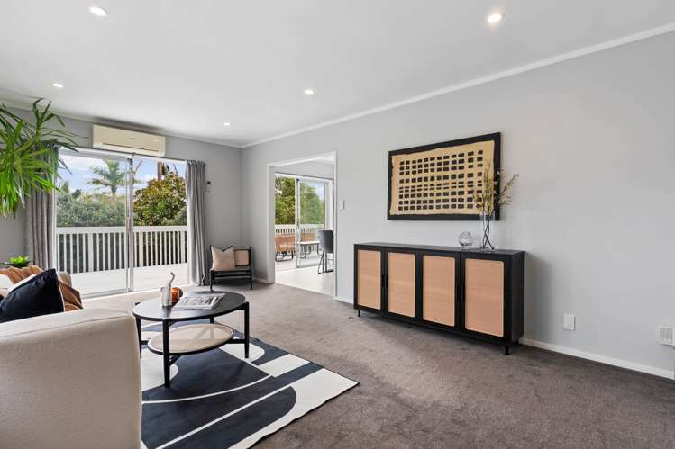 4 Haseler Crescent Mellons Bay_6