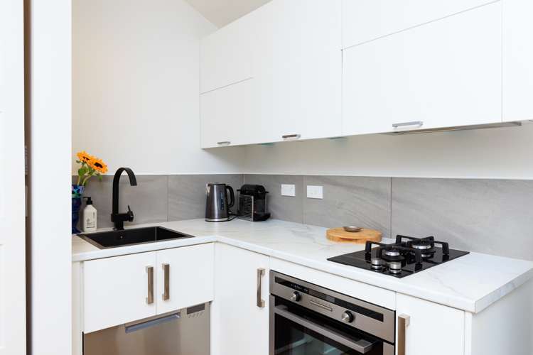 11 Campbell Street Karori_40