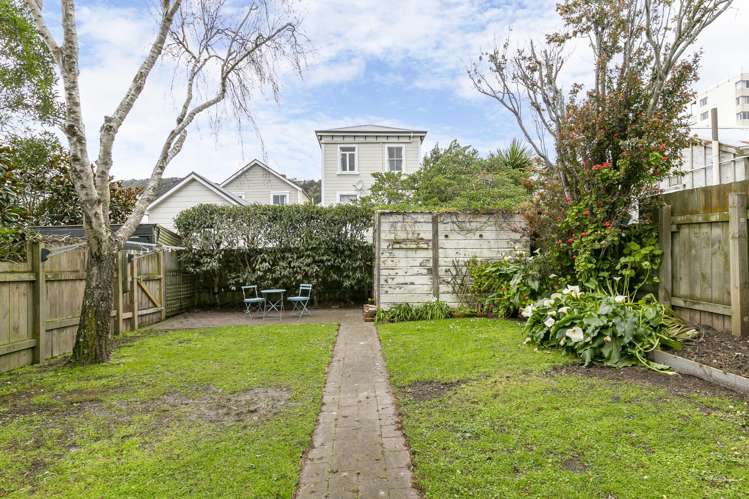 8 Moir Street Mount Victoria_16