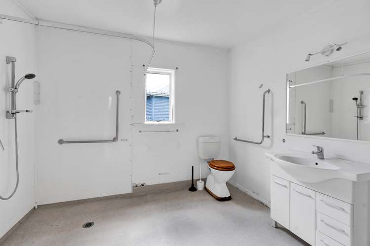 35c Nelson Street Waitara_16