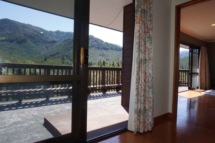 97 Chalet Crescent Hanmer Springs_11