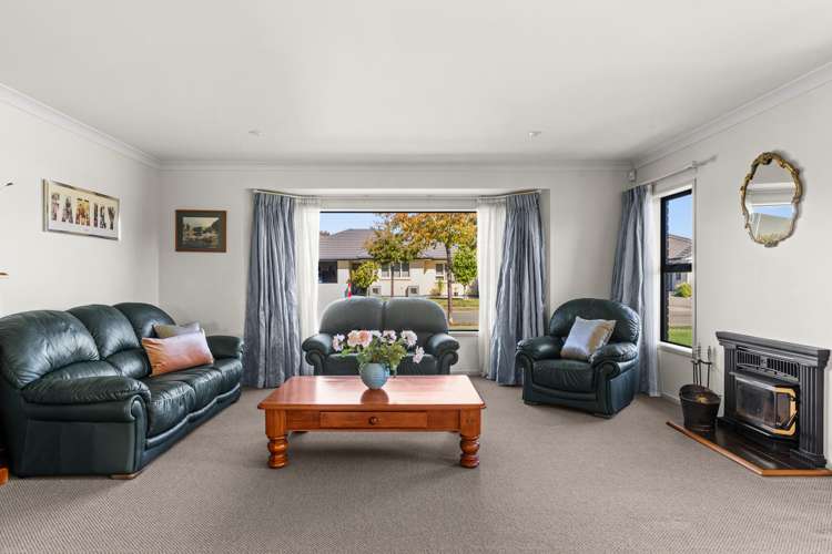 207 Frimley Oaks Frimley_11