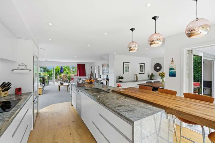 7 Barton Street East Blockhouse Bay_14