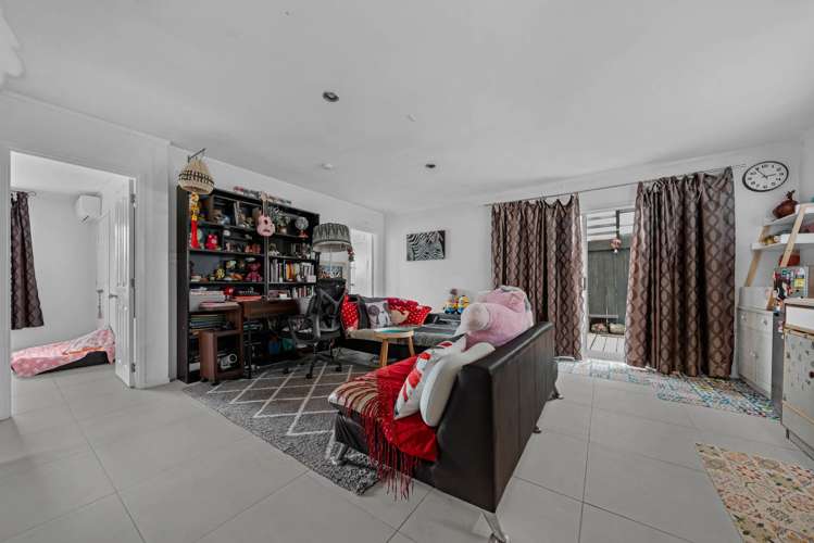 76 Pooks Road Ranui_13