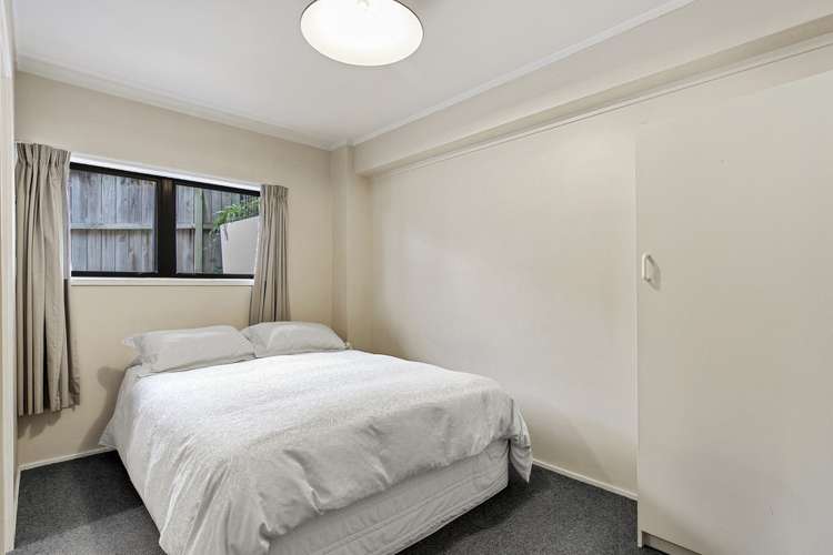 31 Sunningdale Street Wattle Downs_17