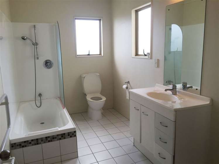 135 Metcalfe Road Ranui_6