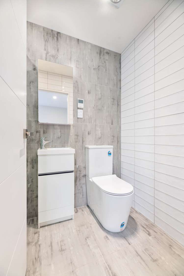 67e Lake Road Devonport_12