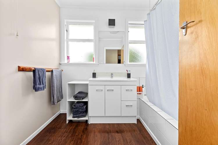 5 Gill Crescent Redwoodtown_12