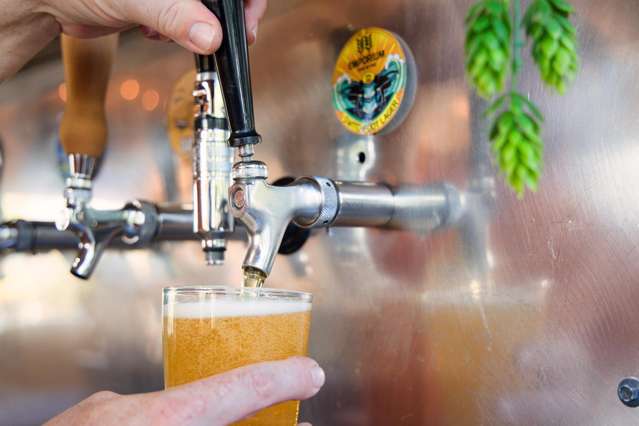 BEER, GOLF & BURGERS - THE BREWERY DREAM