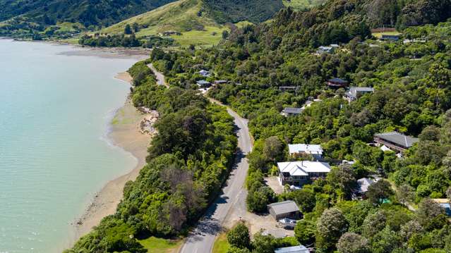 762 Queen Charlotte Drive Havelock_1