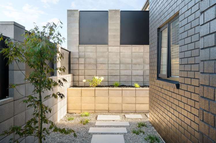 27 Kauri Point Drive Rototuna North_40