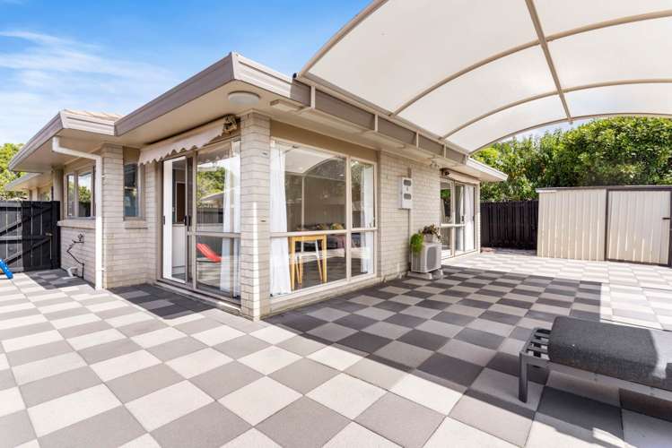 2/1 Travers Place Northpark_22