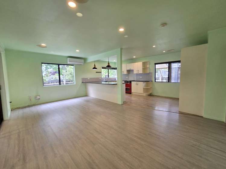323a Hobsonville Road 1626_5
