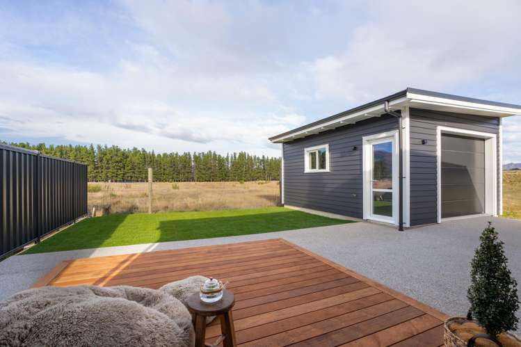 105 Burdon Loop Lake Hawea_8