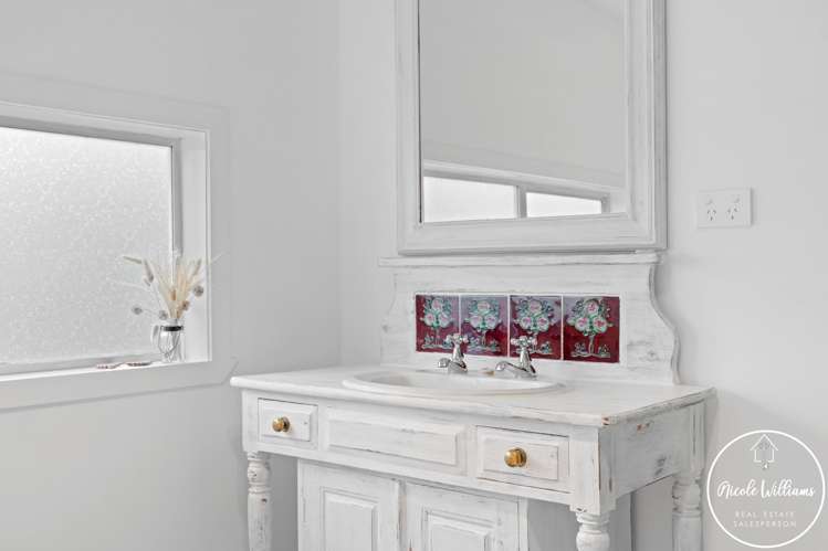 20 Komiti Road Tinopai_29