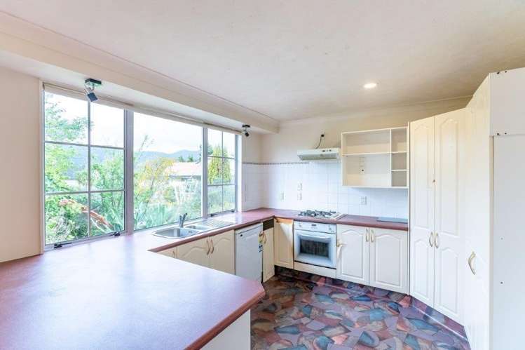 22 Bearing West Court Paraparaumu_1