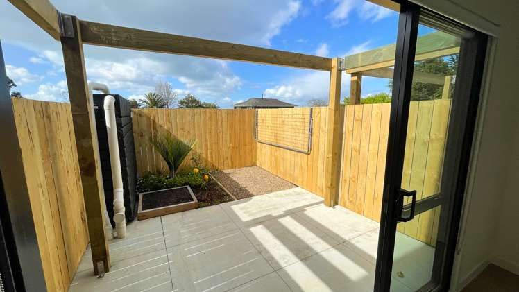 13/5 Brandon Road Glen Eden_12