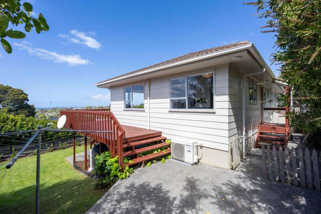 156 & 156A Weatherly Road Torbay_4