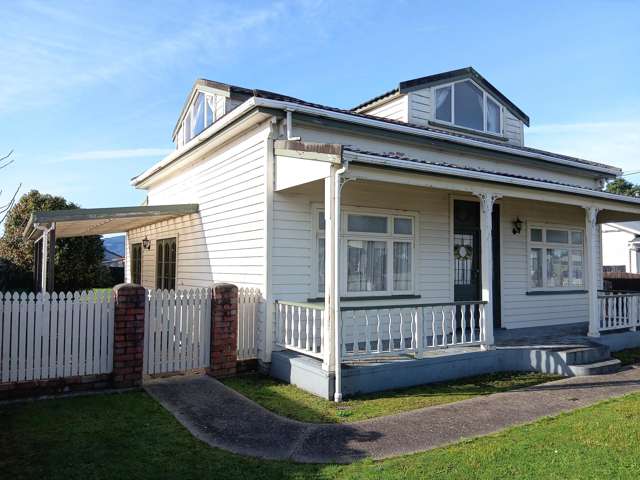 Refurbished Villa - A Must See!!