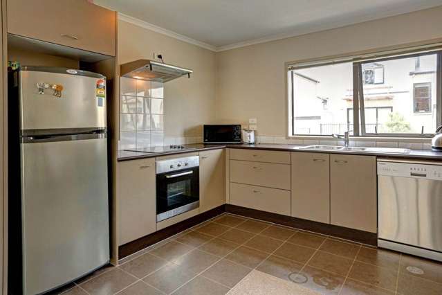 68/172 McLeod Road Te Atatu South_1