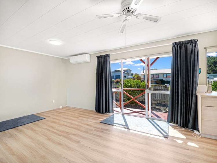10 Taonui Street Waitarere Beach_9