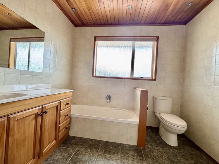 610 Burtt Road Drury_6