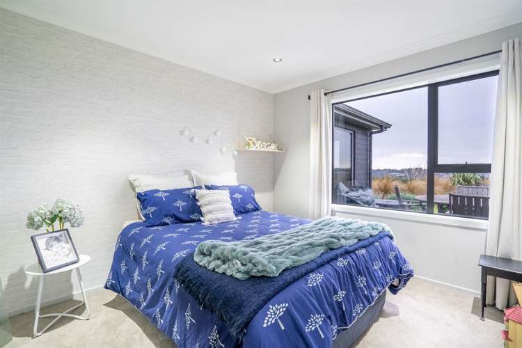 71 Sunrise Drive Seaward Bush_10