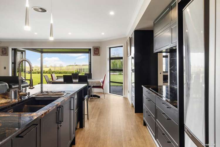 1115 Glenbrook Road Glenbrook_10