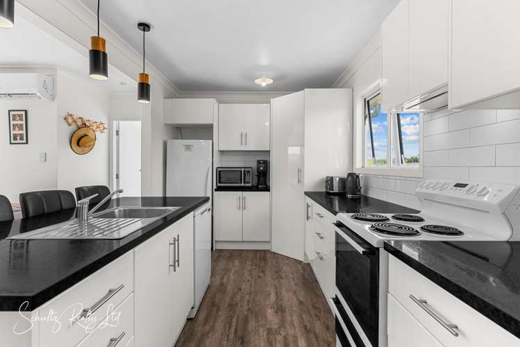 194 Heatley Road Maungaturoto_8