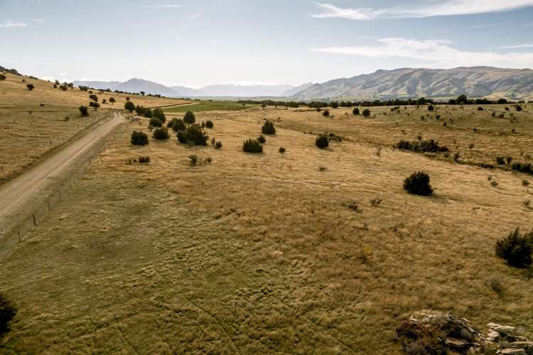 242 Pukerangi Drive Wanaka Surrounds_14