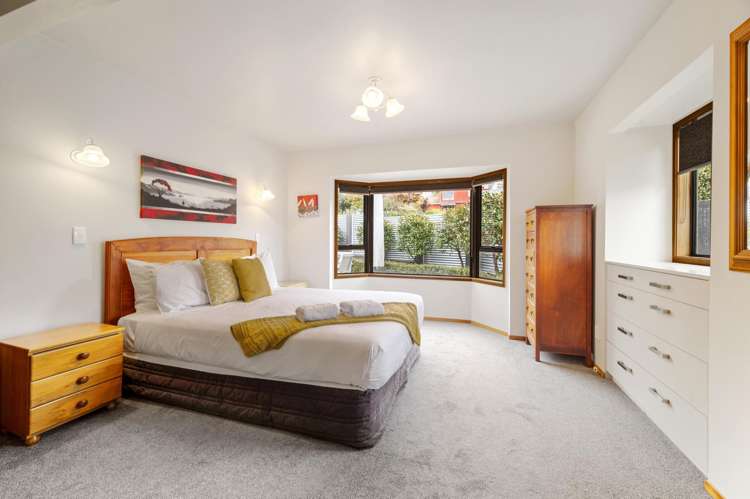 1/11 Krissell Place Acacia Bay_11