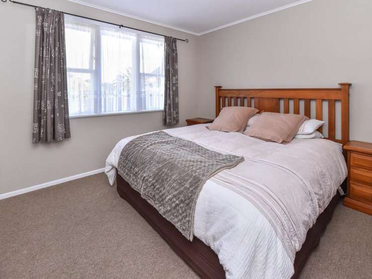 4 Lyndon Place Manurewa_9