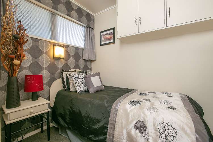 15 Madden Place Solway_16