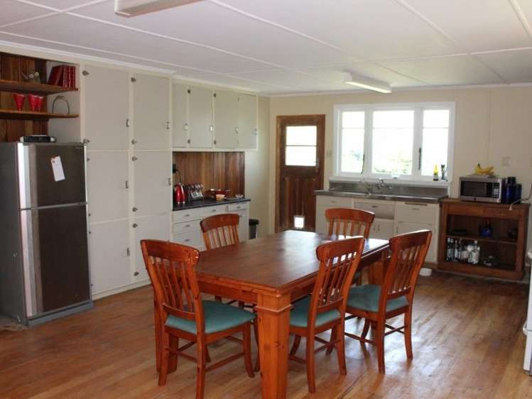 147 Ross Road Rangitikei Surrounds_1