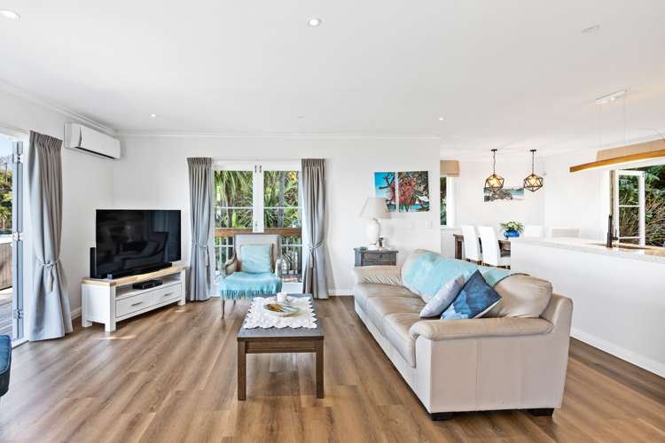 89 Roberts Road Matakatia_8