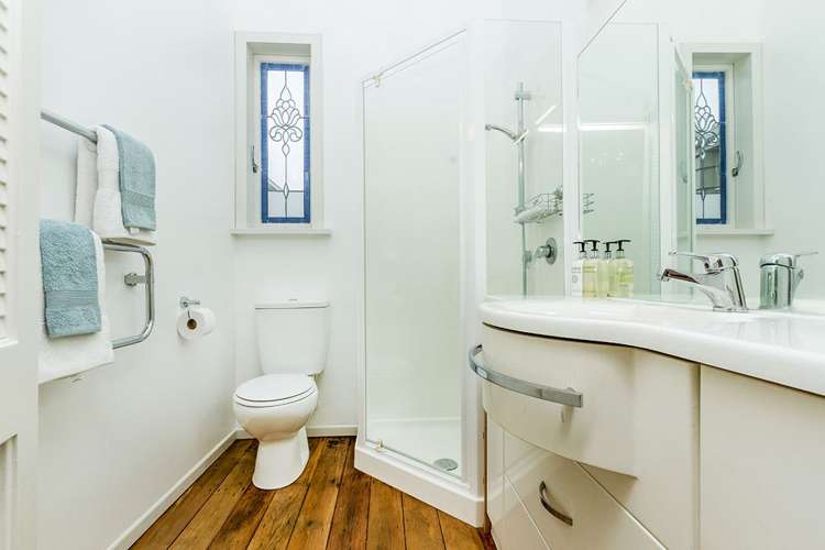 59 Lake Road Devonport_8