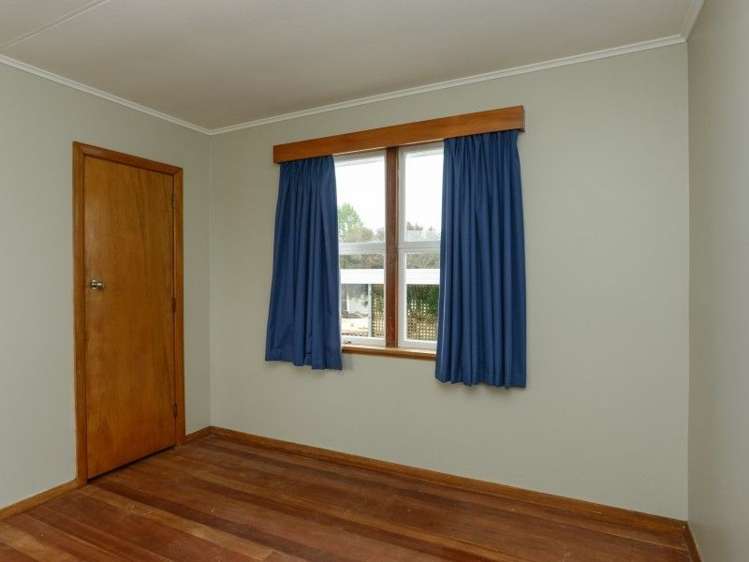 5 Albert Street Waipukurau and Surrounds_11