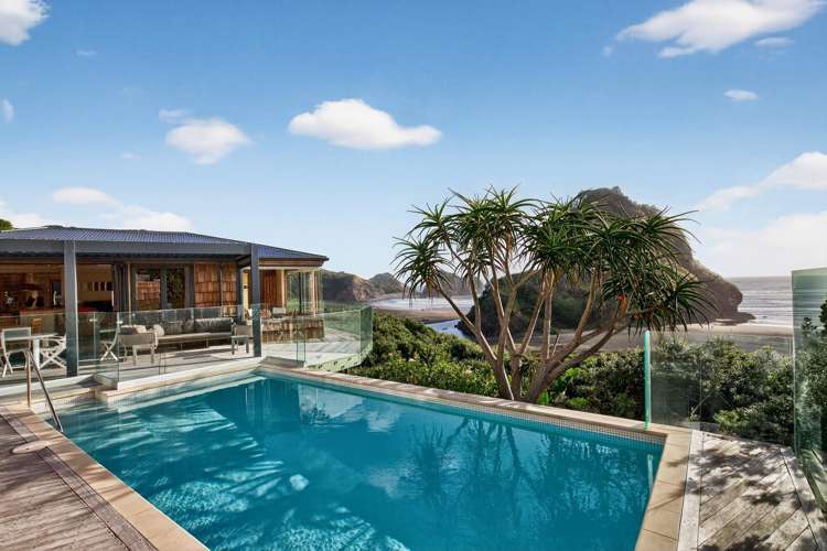 24 Garden Road Piha_7