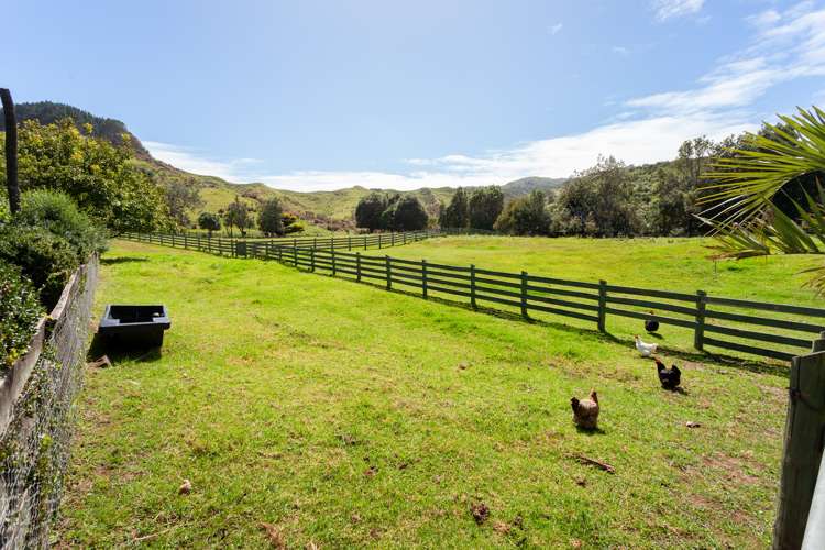 200 Fraser Smith Road Awakino_32