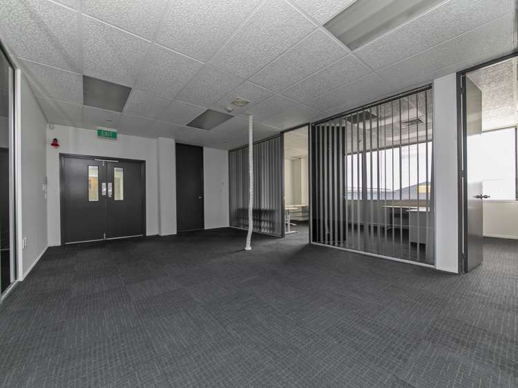 Part Level 1/12 Walls Road Penrose_4